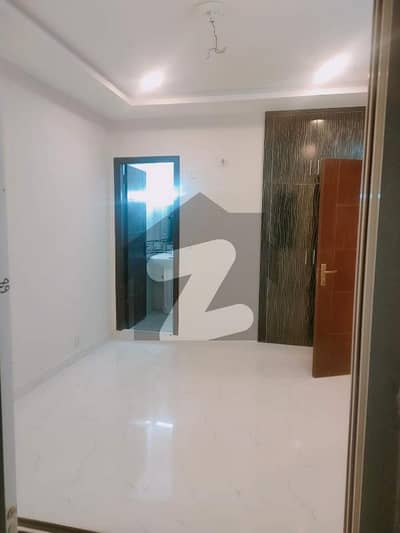 one bed flate available for rent in gulberg Green Islamabad