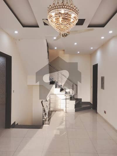 3 marla brand new luxury upper portion available for rent in formanites housing society Lahore