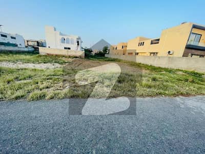 DHA PHASE 8 70,FEET ROAD 1+1 PAIR PLOT FOR SALE