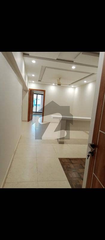 Bahria Enclave Islamabad Sector H The Galleria Three Bed Gold Outer Face Appartment for Sale