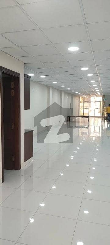 جی ۔ 8 اسلام آباد میں 7 مرلہ دفتر 3.0 لاکھ میں کرایہ پر دستیاب ہے۔