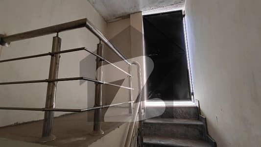 غالب سٹی فیصل آباد میں 3 کمروں کا 2 مرلہ مکان 90.0 لاکھ میں برائے فروخت۔