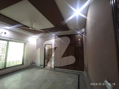 1 Kanal House For Rent In Iep Engineer Town With 6 Bedrooms Gas Avail