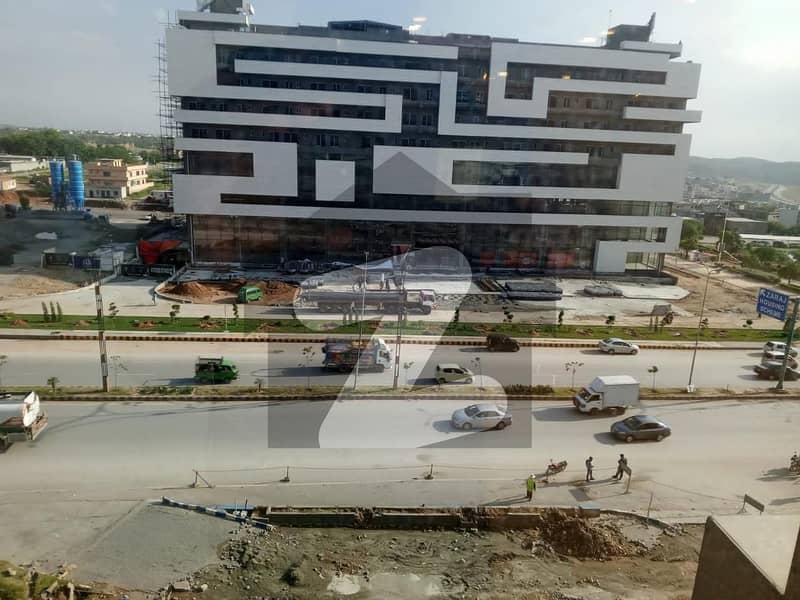 Corporate Office On 3rd Floor Of Giga Mall Is Available For Rent. Corporate Office On 3rd Floor Of Giga Mall Is Available For Rent.