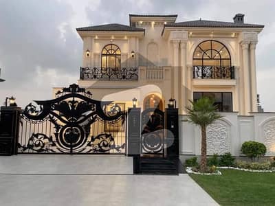 Owner Built Beautiful Stylish House In DHA Phase 7 For Sale