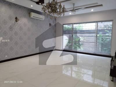 Prime Located 1 Kanal Beautiful Bungalow For Rent In DHA Phase 5 | Ideal Deal