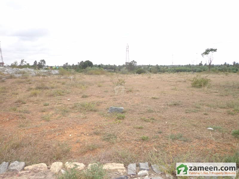 9 Kanal Land For Sale