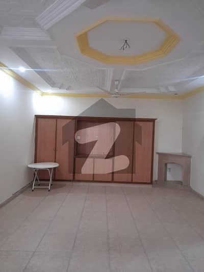 ای ۔ 11 اسلام آباد میں 2 کمروں کا 10 مرلہ بالائی پورشن 90.0 ہزار میں کرایہ پر دستیاب ہے۔