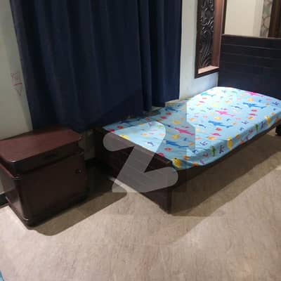 3 Seter Furnished Room Available For Rent In Jasmin Block Bahria Town Society Lahore