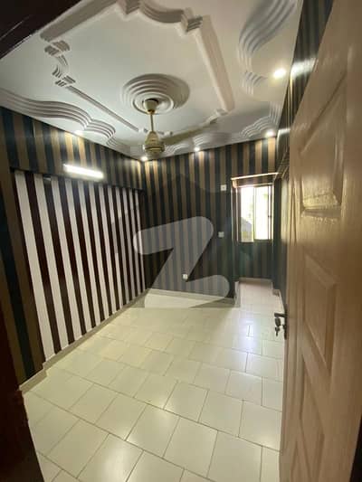 chance deal 1st Floor Studio Flat 2 Bedrooms Lounge Kitchen Muslim Commercial Leased Dha6 Sale