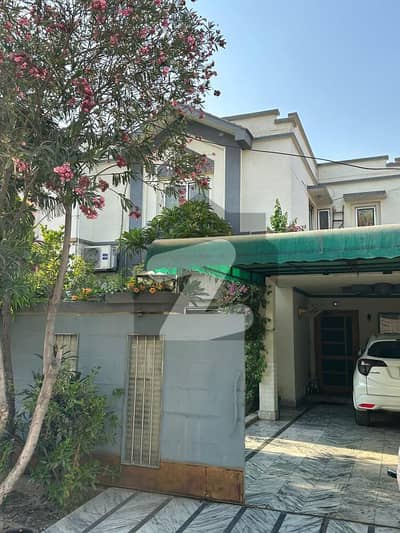 ایڈن ویلیو ہومز - بلاک بی ایڈن ویلیو ہومز,ایڈن,لاہور میں 3 کمروں کا 10 مرلہ مکان 3.5 کروڑ میں برائے فروخت۔