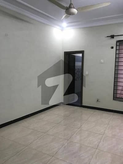 2 bedroom flat for rent available brand new