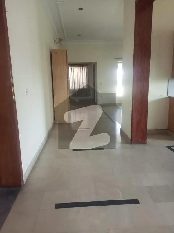 One Kanal Upper Portion In Very Low Rent For Small Family