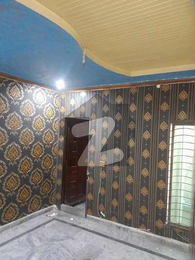 کینال بینک ہاؤسنگ سکیم لاہور میں 3 کمروں کا 3 مرلہ مکان 40.0 ہزار میں کرایہ پر دستیاب ہے۔