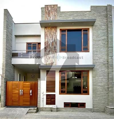 120 Sq Yd House Available For Sale PRIME LOCATION