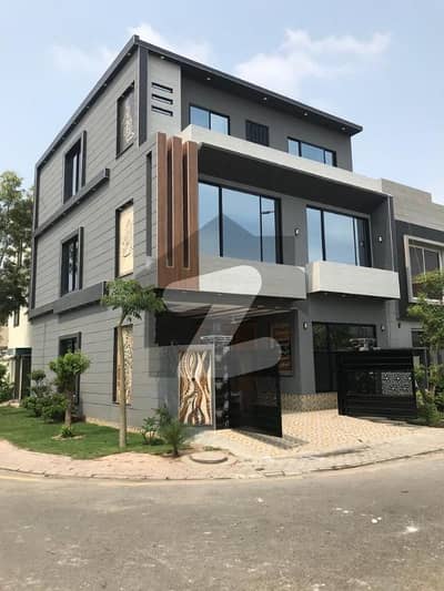 6 Marla Brand New Corner House For Sale In 
Dream Gardens
 Lahore.