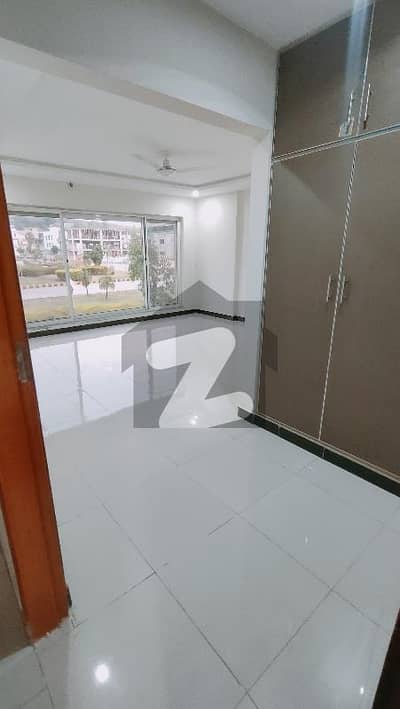 2 BedRoom Appertment For Rant Sector C Infront Of Zoo Walking distance Main Gate