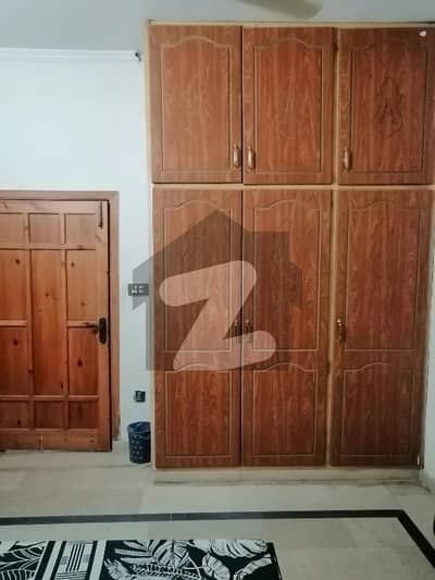 غوری ٹاؤن اسلام آباد میں 1 کمرے کا 6 مرلہ کمرہ 25.0 ہزار میں کرایہ پر دستیاب ہے۔