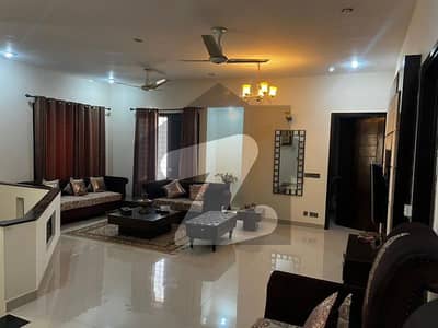 ڈی ایچ اے فیز 6 ڈی ایچ اے ڈیفینس,کراچی میں 4 کمروں کا 12 مرلہ مکان 8.5 کروڑ میں برائے فروخت۔