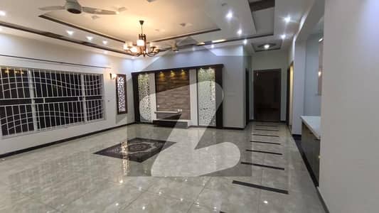 1 Kanal Luxury Brand New House For Rent In Phase 3