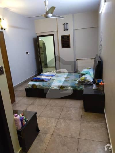 بہادر آباد گلشنِ اقبال ٹاؤن,کراچی میں 3 کمروں کا 8 مرلہ فلیٹ 3.0 کروڑ میں برائے فروخت۔