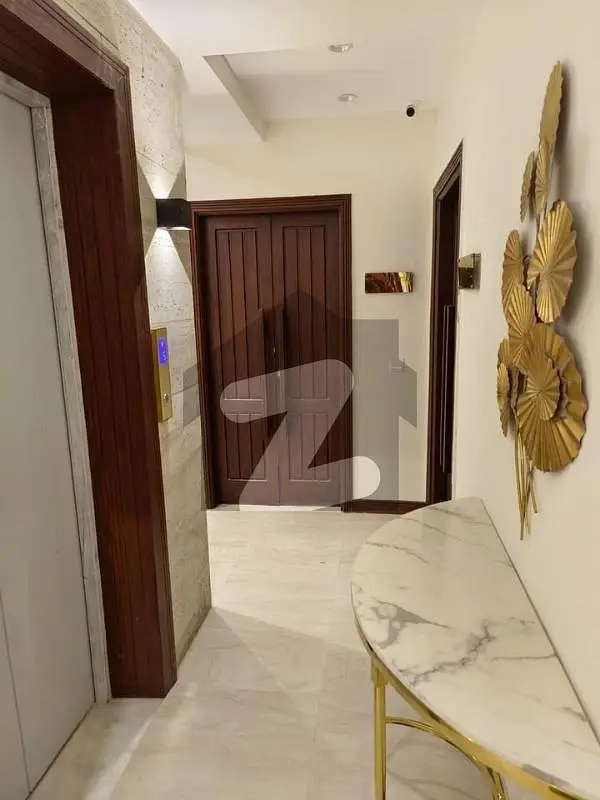 Facing Eiffel 1 BHK Luxury Furnished Apartment For Rent In BAHRIA Town Lahore