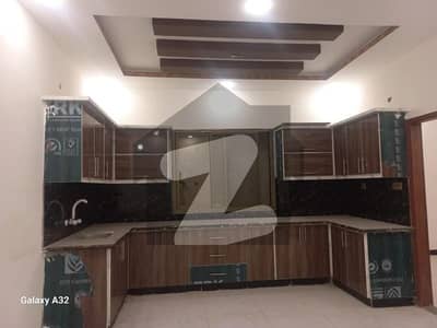 Prime Location Clifton - Block 9 1200 Square Feet Flat Up For sale