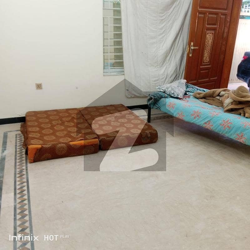 ایچ ۔ 13 اسلام آباد میں 4 کمروں کا 8 مرلہ بالائی پورشن 55.0 ہزار میں کرایہ پر دستیاب ہے۔ ایچ ۔ 13 اسلام آباد میں 4 کمروں کا 8 مرلہ بالائی پورشن 55.0 ہزار میں کرایہ پر دستیاب ہے۔