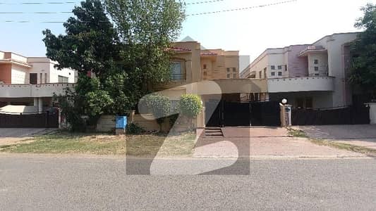 10 Marla House For Sale In Imperial Garden Homes Lahore