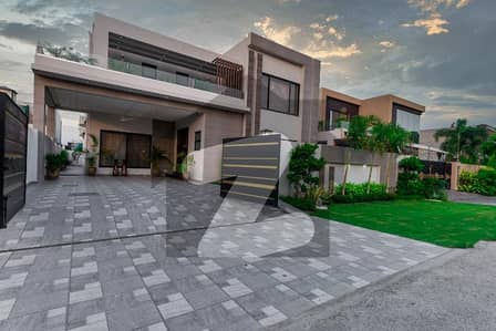 1 Kanal Modern Well Maintained Solid Constructed House in the Cluster of Houses in DHA Lahore.