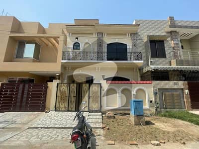 4 Marla Brand New House For Sale In Paragon City