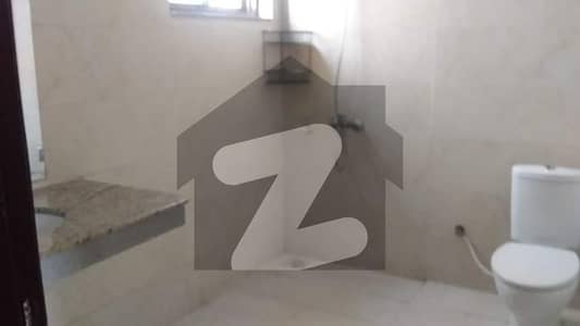 BEAUTIFUL HOUSE AVAILABLE AVAILABLE FOR RENT IN ASKARI 10 LAHORE