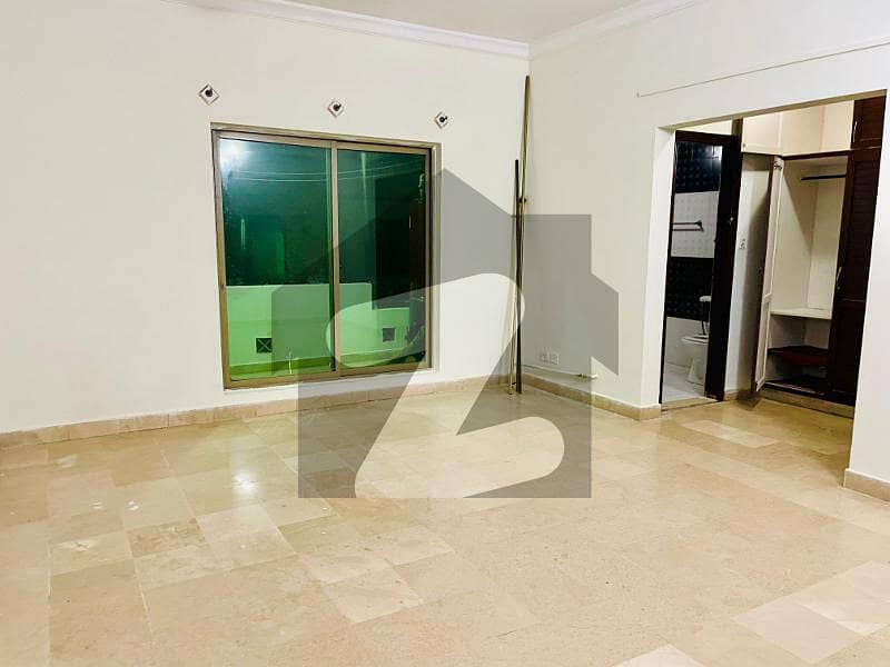 F-11 One Bedroom Unfurnished Apartment For Rent