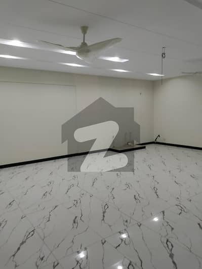 شاہراہِ فیصل کراچی میں 8 کمروں کا 12 مرلہ مکان 5.0 لاکھ میں کرایہ پر دستیاب ہے۔