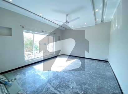 1 Kanal Modern Designer House Available For Sale Near To Main Entrance Park & Hospital 4 Marla Extra Green Patch