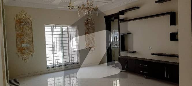 10 Marla Upper Portion Available For Rent In Paragon City Grove Block