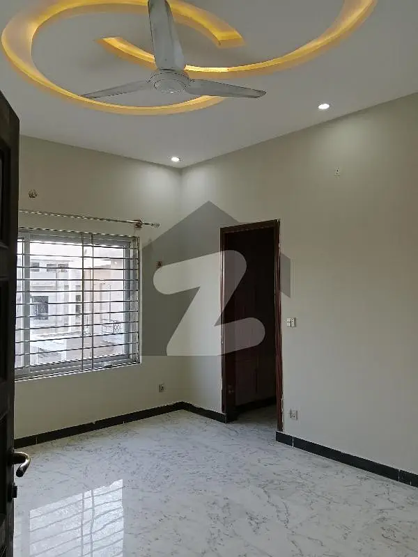 Sector B 10 Marla Upper portion for rent