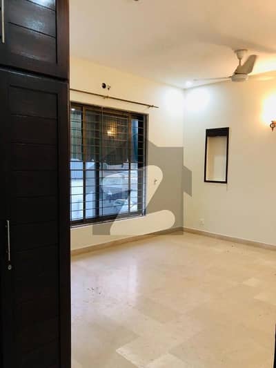 10 Marla House For Rent In Dha Phase 8 Ex Park View