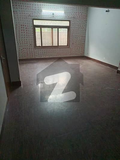 200 Sq yard Corner house for sale in gulshan e iqbal block 13