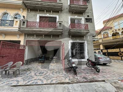 مرغزار آفیسرز کالونی لاہور میں 6 کمروں کا 6 مرلہ مکان 3.25 کروڑ میں برائے فروخت۔