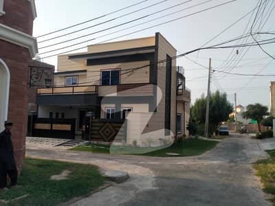 A Great Choice For A Prime Location 7 Marla House Available In Wapda Town Phase 2 - Block Q