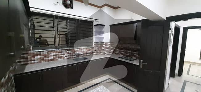 30x60 upper portion for rent in G-15 Islamabad