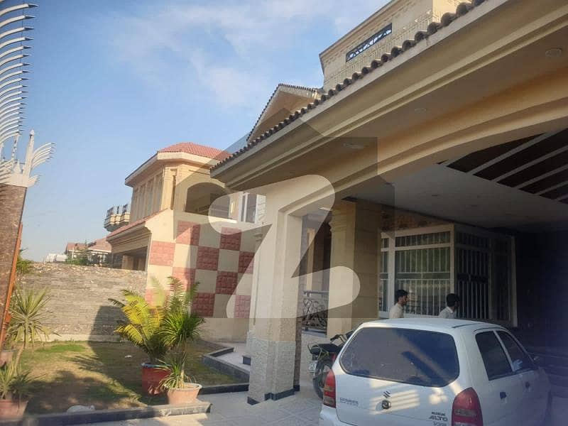 New&Beautiful House Full Till New&Beautiful House Full Till