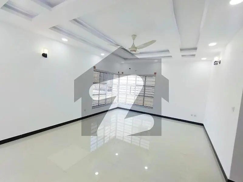 1 Kanal Full House For Rent In DHA Phase 1