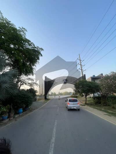 20 MARLA BACK OF 60'FT ROAD PLOT FOR SALE IN STATE LIFE HOUSING SOCIETY LAHORE