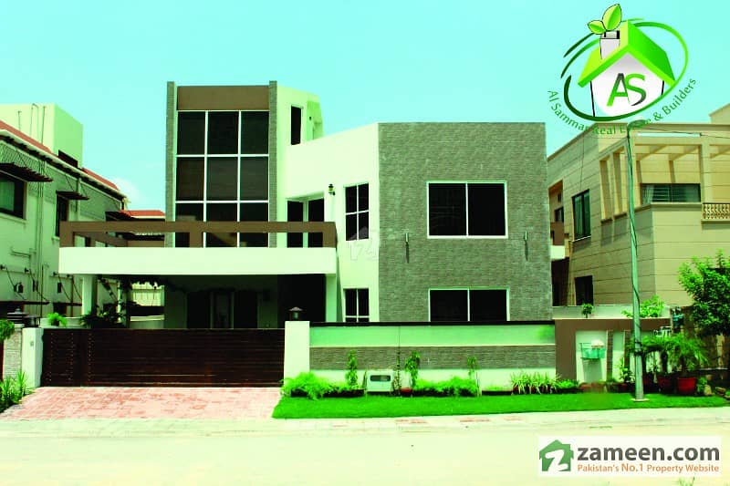 Sector E One Kanal Good Look House Main Location For Sale