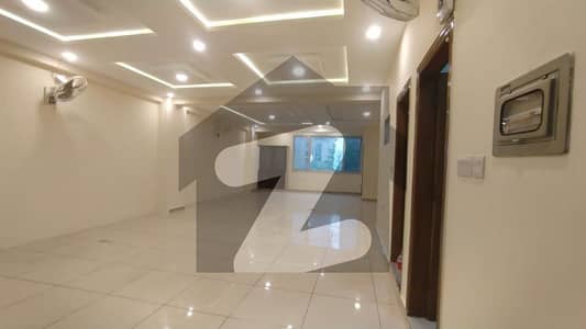 G/11 markaz new plaza vip location 1st floor 858sq dubel office available for rent real piks