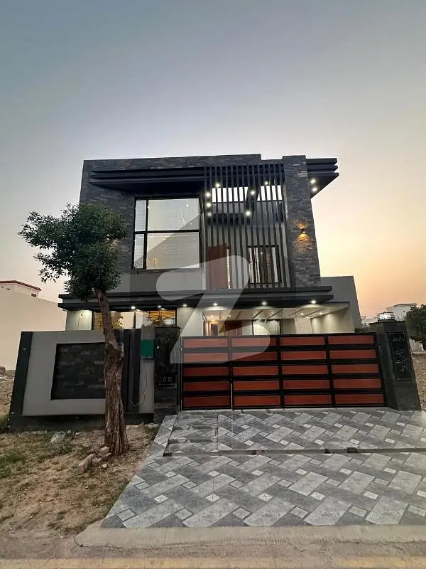 8 Marla House For Rent in D Block Bahria Orchard Lahore