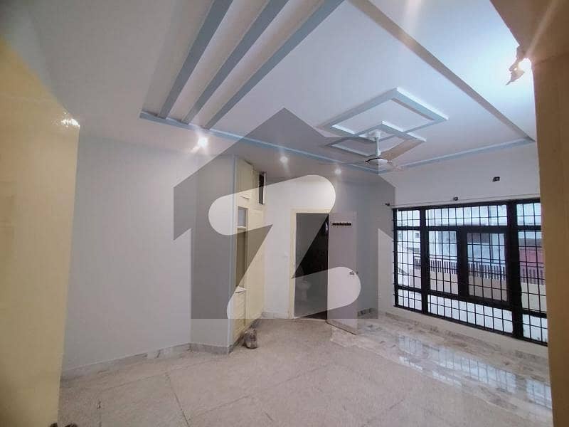 Independent Fully Renovate Upper Portion Is Available For Rent Independent Fully Renovate Upper Portion Is Available For Rent