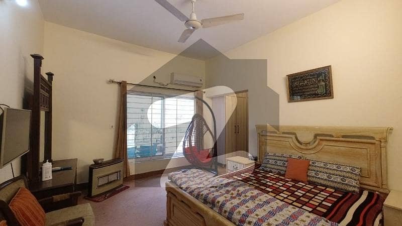 Flat Of 1300 Square Feet Available For rent In E-11 Flat Of 1300 Square Feet Available For rent In E-11